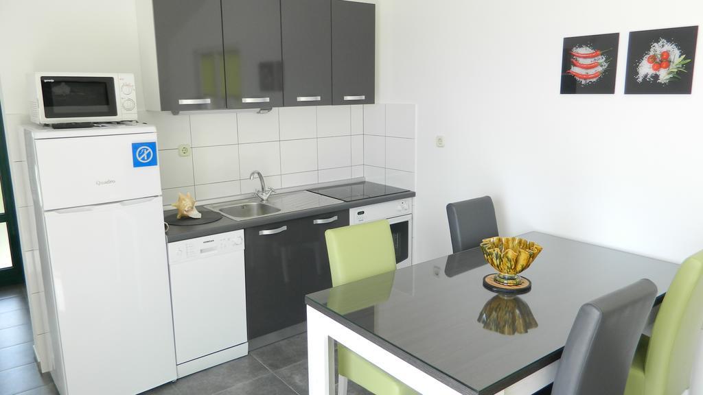 Apartmani Marinovic ポドゥゴラ エクステリア 写真