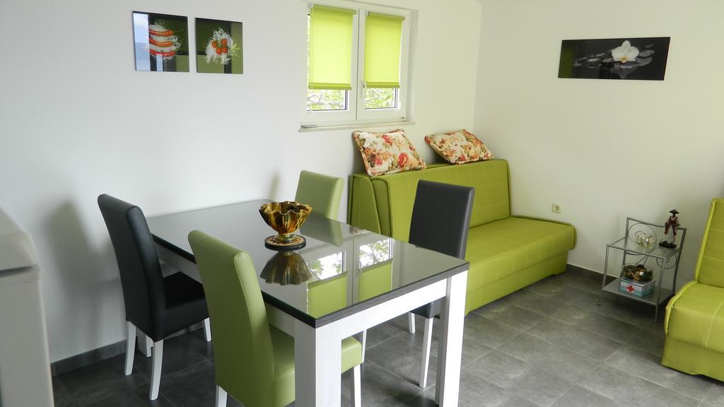 Apartmani Marinovic ポドゥゴラ エクステリア 写真
