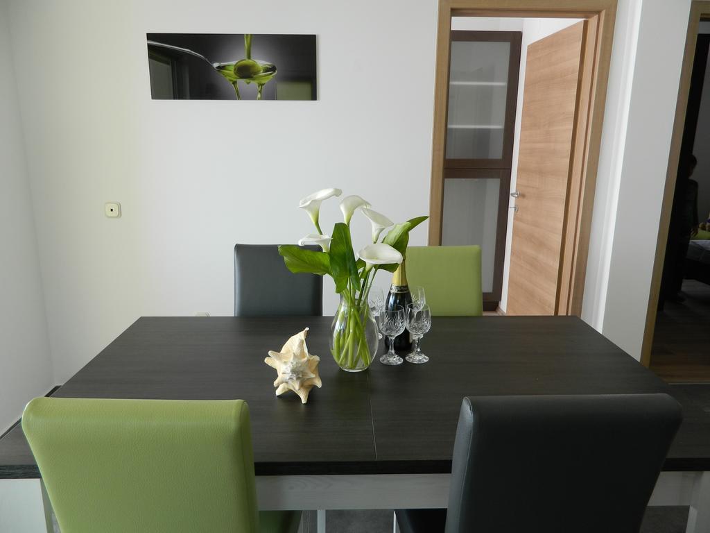 Apartmani Marinovic ポドゥゴラ エクステリア 写真