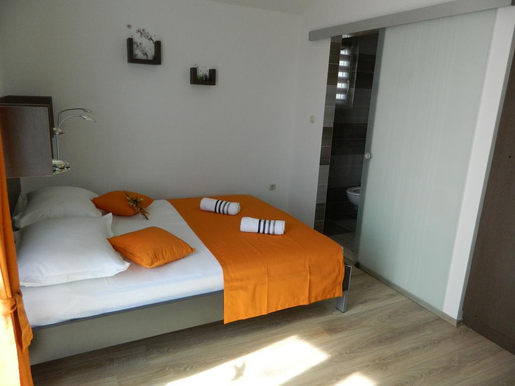 Apartmani Marinovic ポドゥゴラ エクステリア 写真