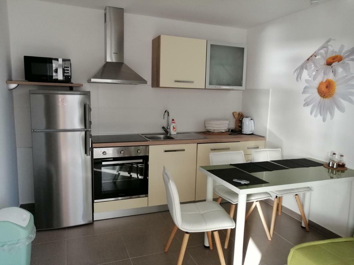 Apartmani Marinovic ポドゥゴラ エクステリア 写真