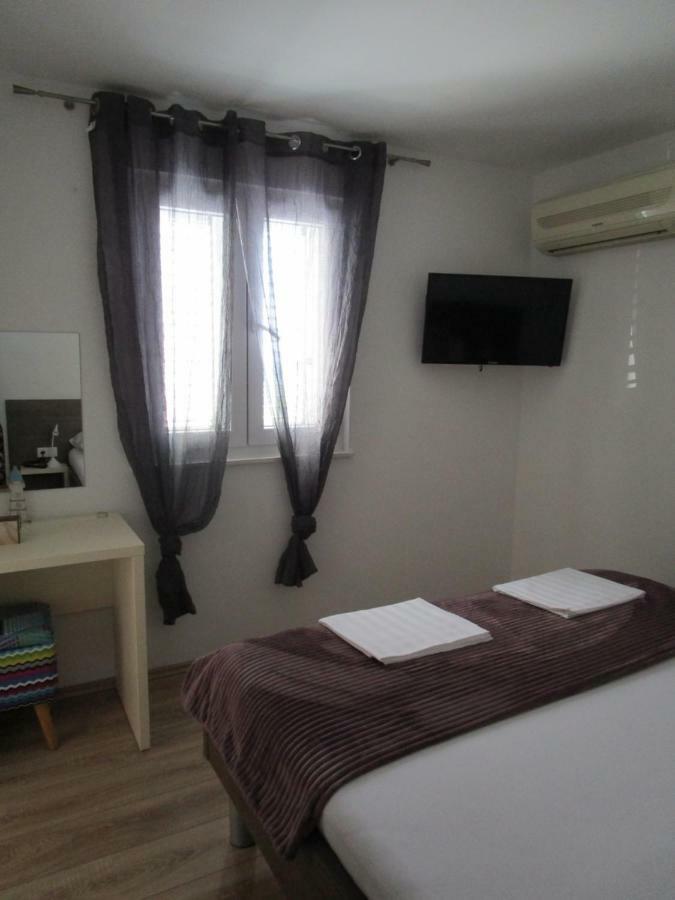Apartmani Marinovic ポドゥゴラ エクステリア 写真