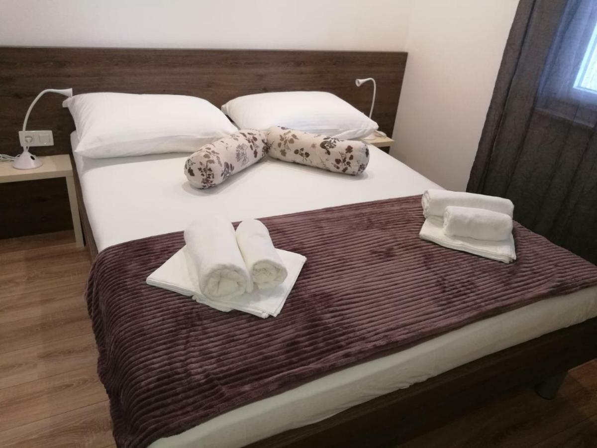 Apartmani Marinovic ポドゥゴラ エクステリア 写真